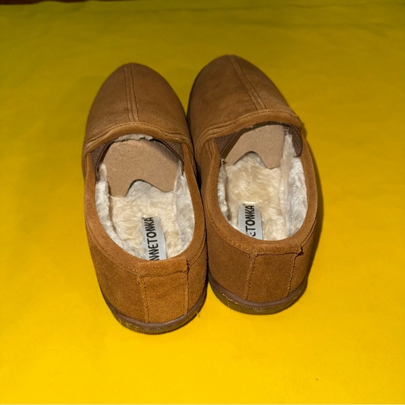 Minnetonka Men's SIZE 10 Pile-Lined Romeo Slipper - Picture 5 of 6